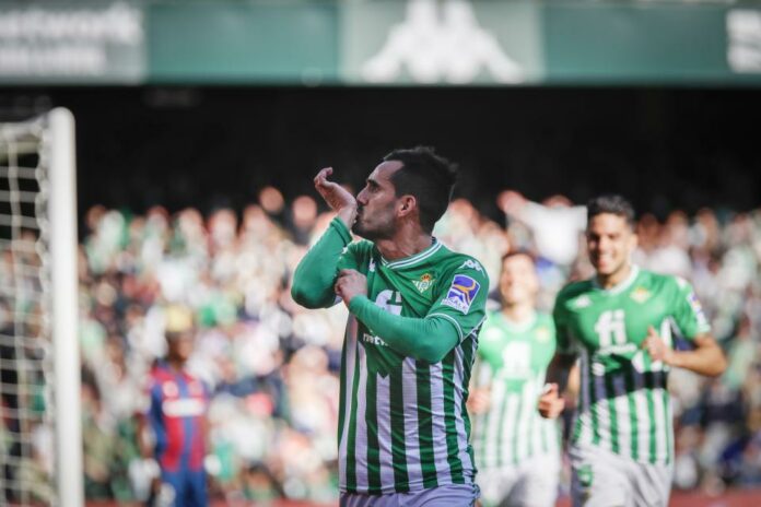 Juanmi en el Betis