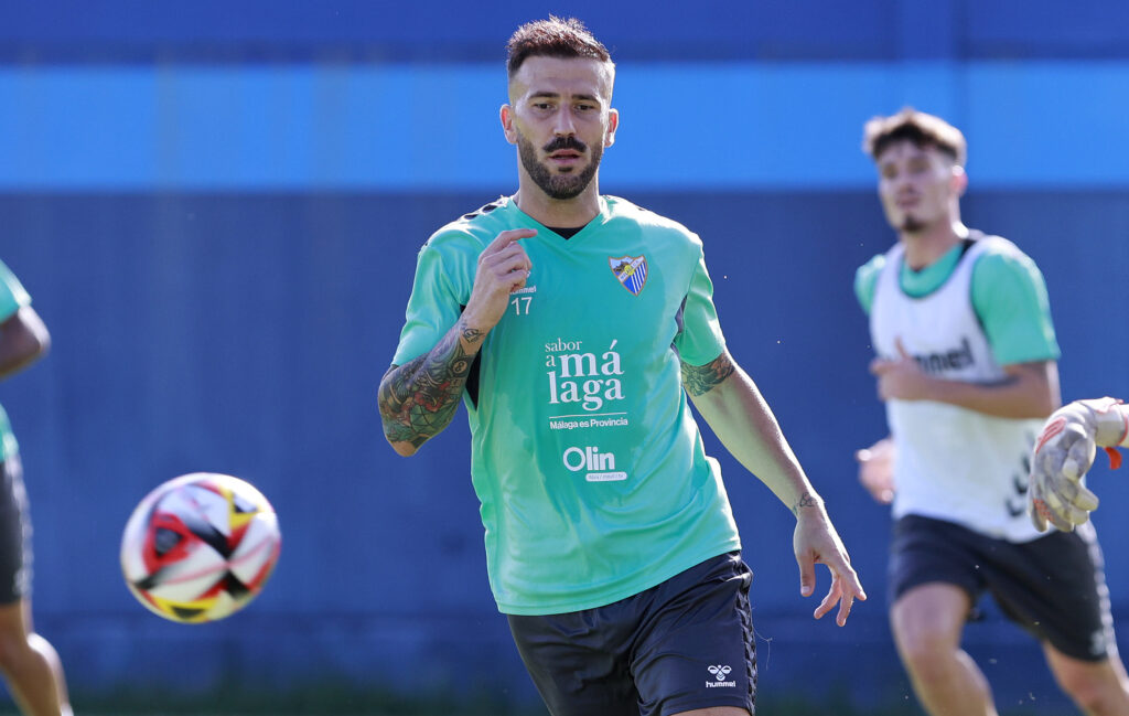 Dioni, en un entrenamiento con el Málaga CF | MCF