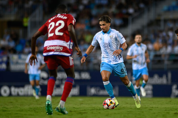 Kevin ante el Recre Granada