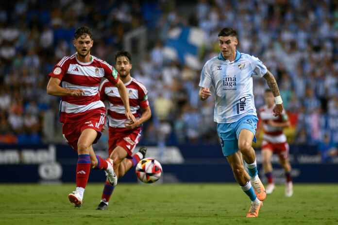 Roberto ante el Recre Granada