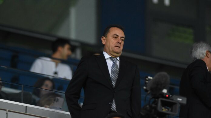 José María Muñoz, en el palco de La Rosaleda ante el Real Madrid Castilla | Javier Díaz