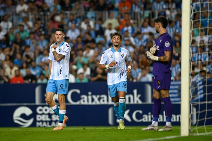 Roberto y Kevin, los dos jugadores del Málaga con más lanzamientos al palo | Javier Díaz