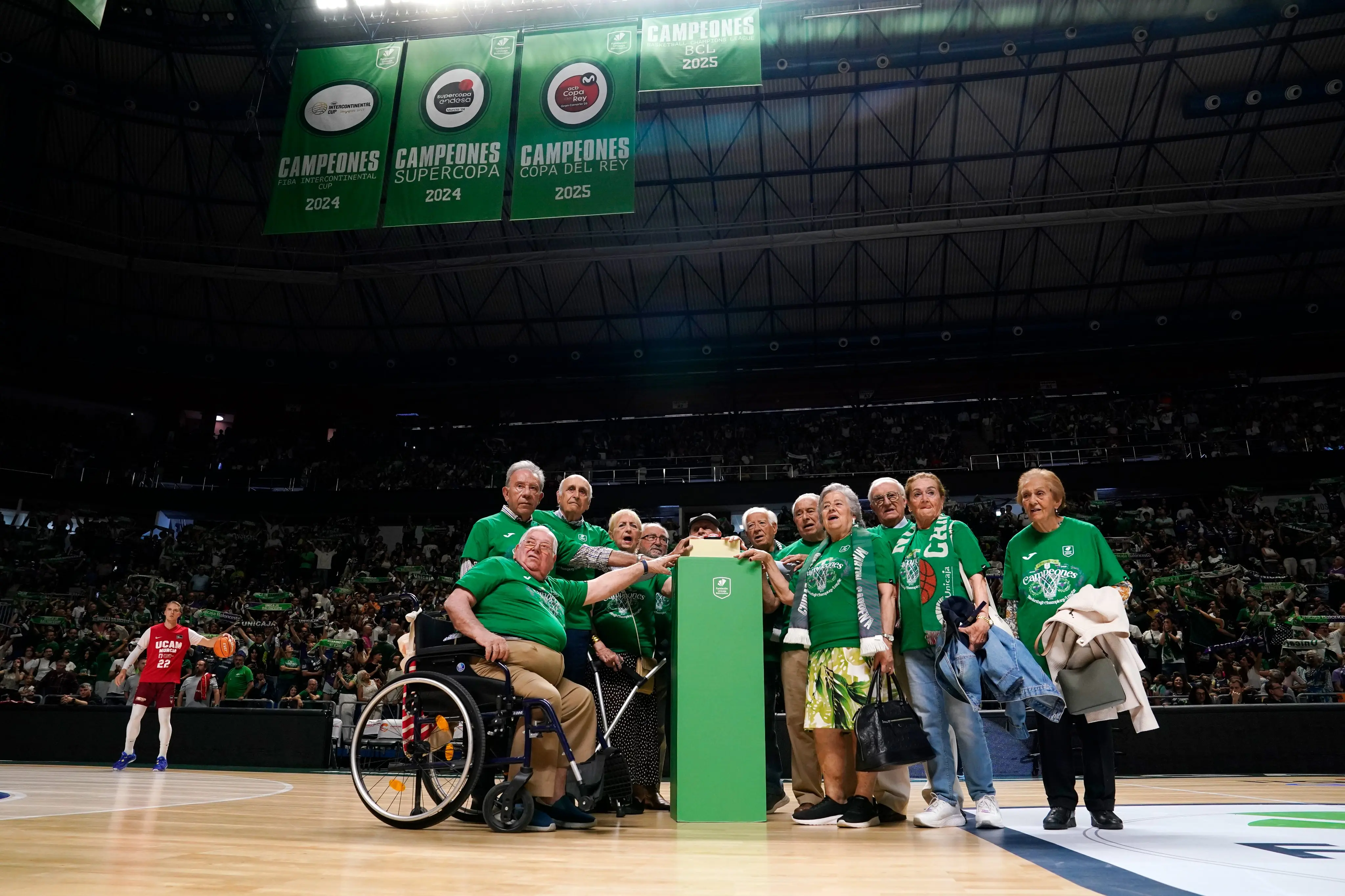 VETERANÍA FIESTA UNICAJA BCL