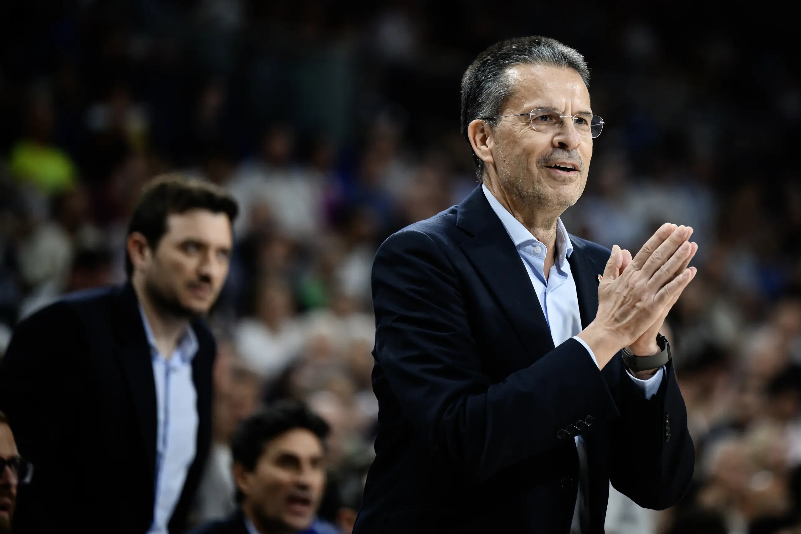 PEDRO MARTÍNEZ SALE DEL MOVISTAR ARENA A LO IBON NAVARRO