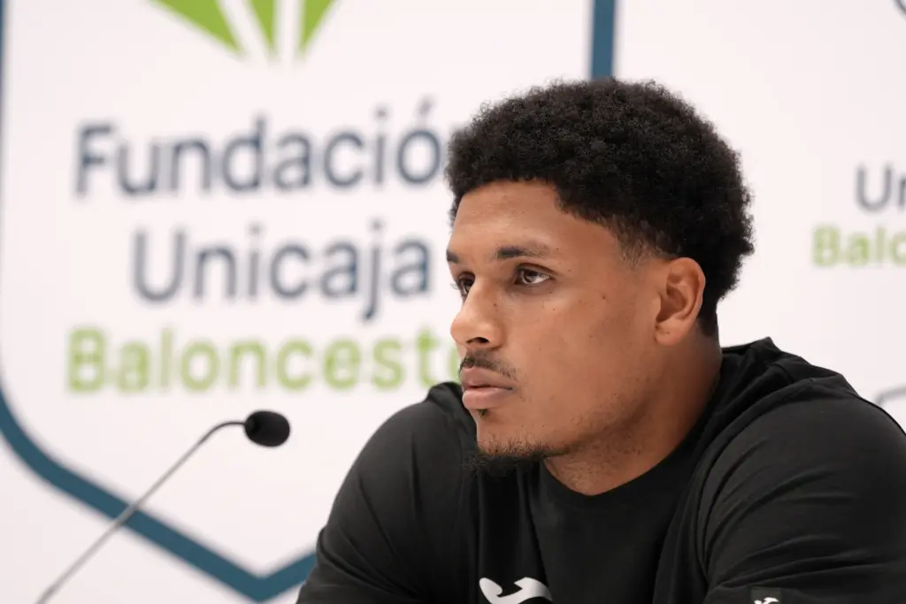 XAVIER CASTAÑEDA EN SALA DE PRENSA
