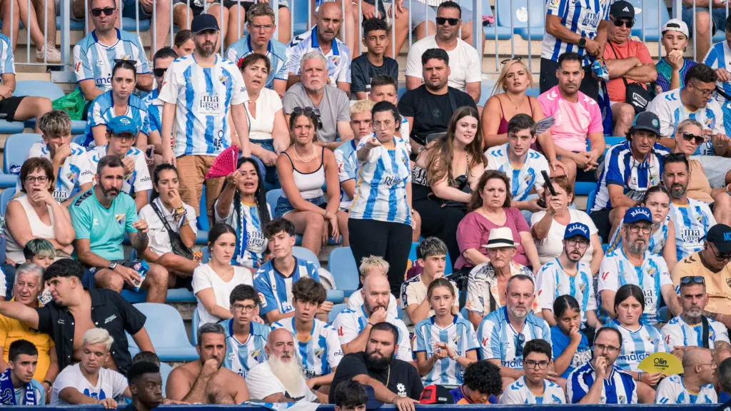 AFICIÓN EN EL MÁLAGA VS EIBAR DE LA JORNADA 1