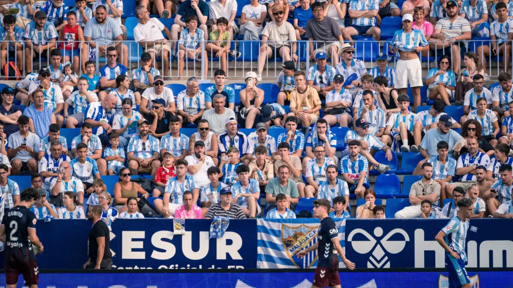 LA AFICIÓN DEL MÁLAGA CF EN EL DEBUT DE LIGA