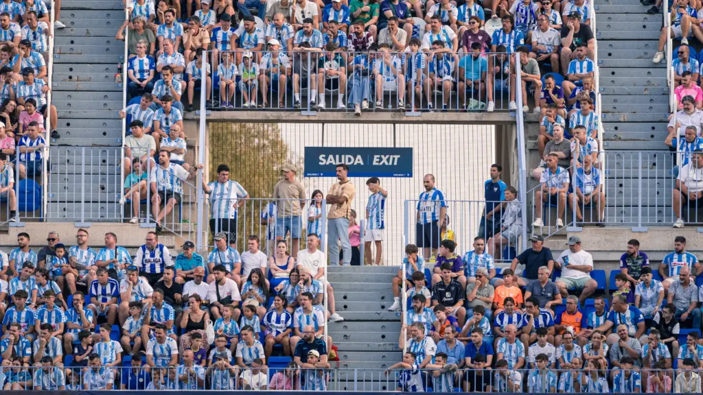 LA AFICIÓN DEL MÁLAGA CF EN EL DEBUT DE LIGA