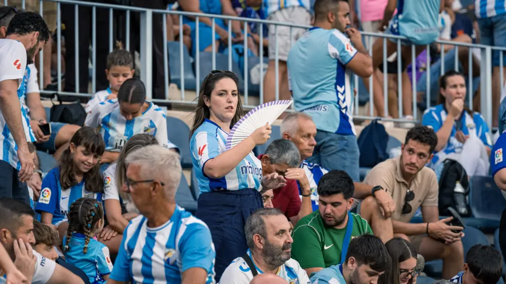 LA AFICIÓN DEL MÁLAGA CF EN EL EMPATE ANTE EL EIBAR