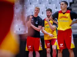 ALBERTO DÍAZ Y BRIZUELA CHARLAN ENTRENAMIENTO DE ESPAÑA