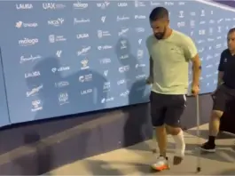 ISCO ABANDONA LA ROSALEDA EN MULETAS