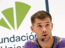 EMIR SULEJMANOVIC EN SU PRESENTACIÓN CON EL UNICAJA