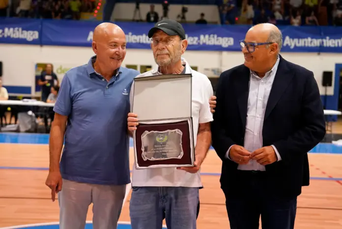 CLÍNICAS RINCÓN REGRESA AL UNICAJA