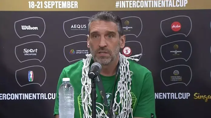 IBON NAVARRO TRAS GANAR LA INTERCONTINENTAL