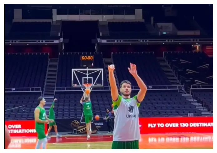 EL UNICAJA TOMA CONTACTO DEL SINGAPORE INDOOR STADIUM