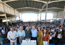 Feijóo acusa al Gobierno de “secuestrar la democracia” y promete un “contrato con Andalucía” si llega a Moncloa