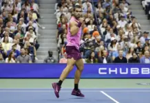 Alcaraz vence a Sinner en Nueva York y le arrebata el número 1