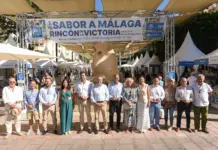 La Feria Sabor a Málaga pone el broche a la Fiesta del Boquerón en Rincón de la Victoria con la venta de más de 300 productos de la tierra