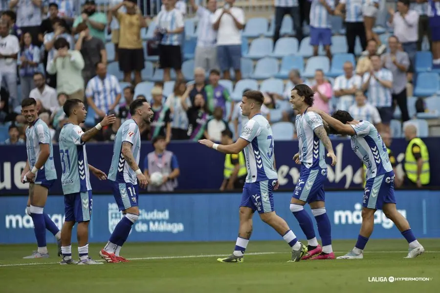 CUATRO GOLES EN LA ROSALEDA 3.100 DÍAS DESPUÉS CUATRO GOLES EN LA ROSALEDA 3.100 DÍAS DESPUÉS