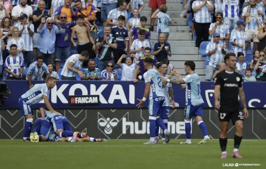 El Pizarrón El Málaga firma su partido más completo para derrotar al Andorra