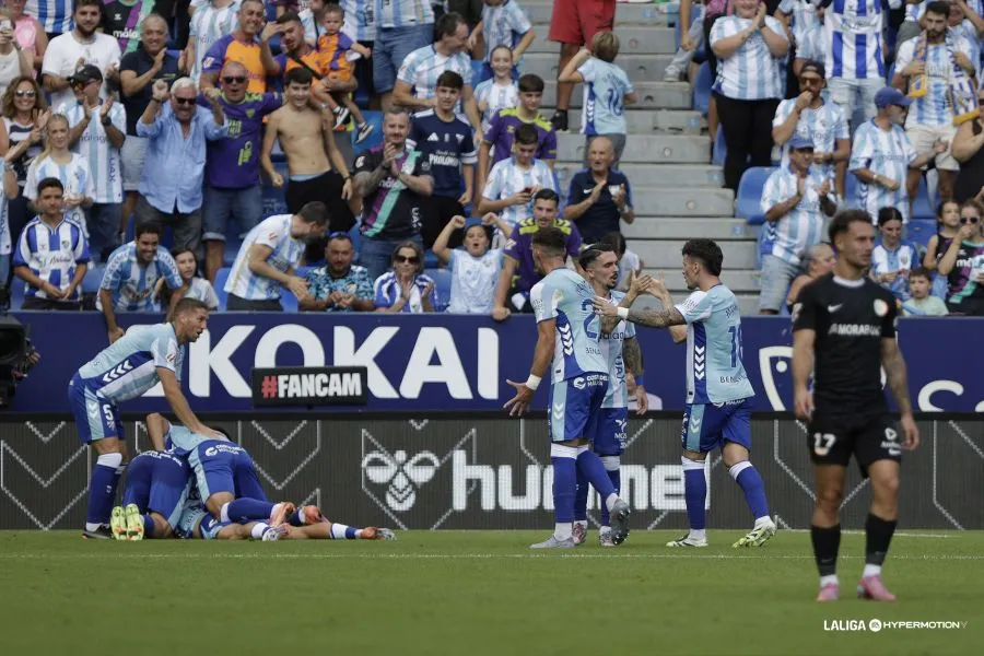 El Pizarrón El Málaga firma su partido más completo para derrotar al Andorra