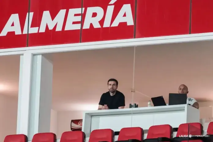 GABI FERNANDEZ CESADO EN EL BANQUILLO DEL ZARAGOZA