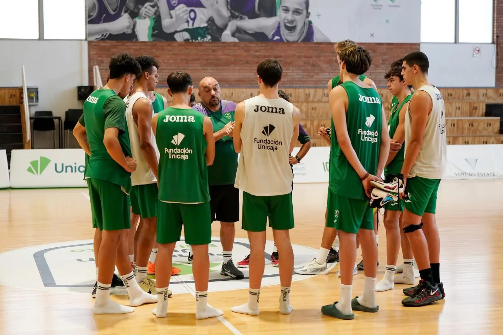 MADRID ES LA PRIMERA PARADA DEL UNICAJA EN LIGA U MADRID ES LA PRIMERA PARADA DEL UNICAJA EN LIGA U