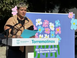 Torremolinos conmemora el Día Internacional de la Memoria Trans con la acción comunitaria ‘Raíces y alas: por la memoria y la vida trans’ 2 DÍA MEMORIA TRANS TORREMOLINOS