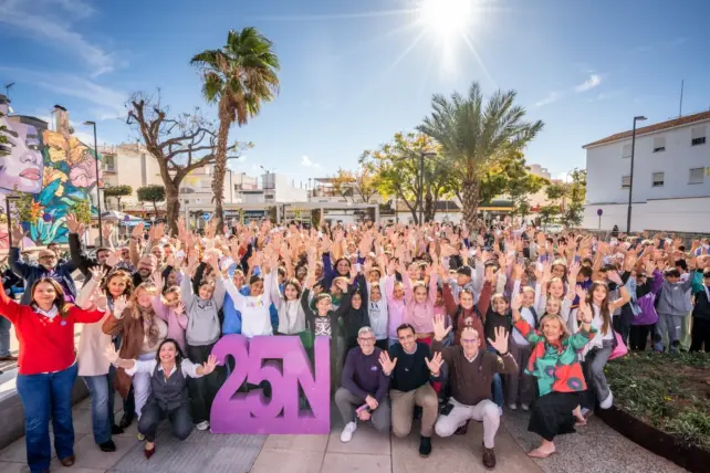 37 - DÍA CONTRA LA VIOLENCIA DE GÉNERO TORREMOLINOS