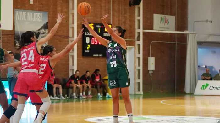 El Unicaja Mijas arrasa y firma su quinta victoria de la temporada (90-47)