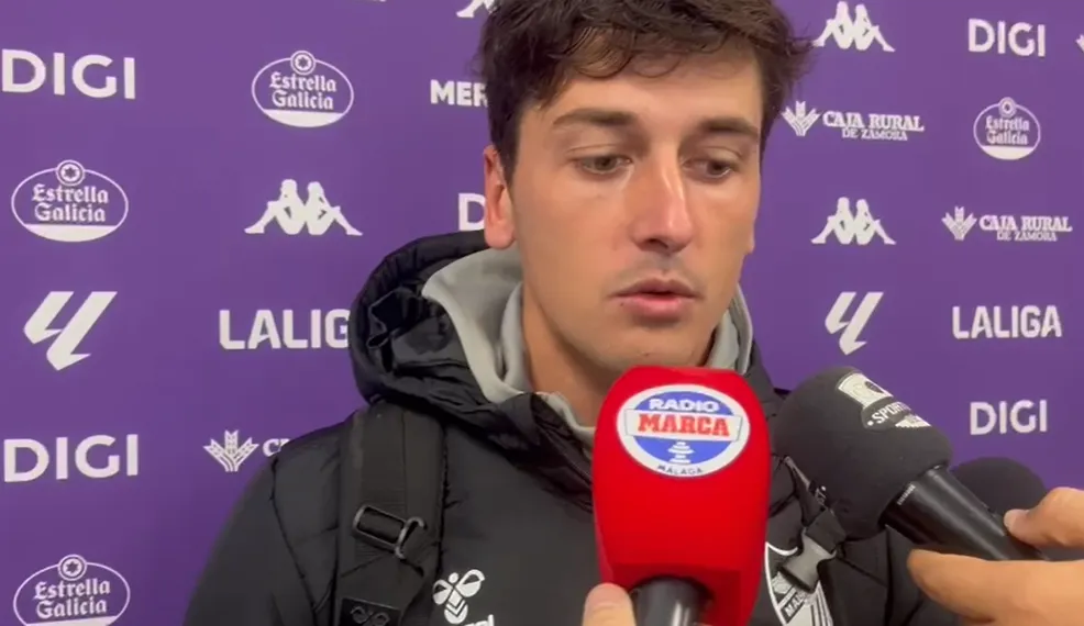 CARLOS DOTOR EN LA SALA DE PRENSA DE ZORRILLA