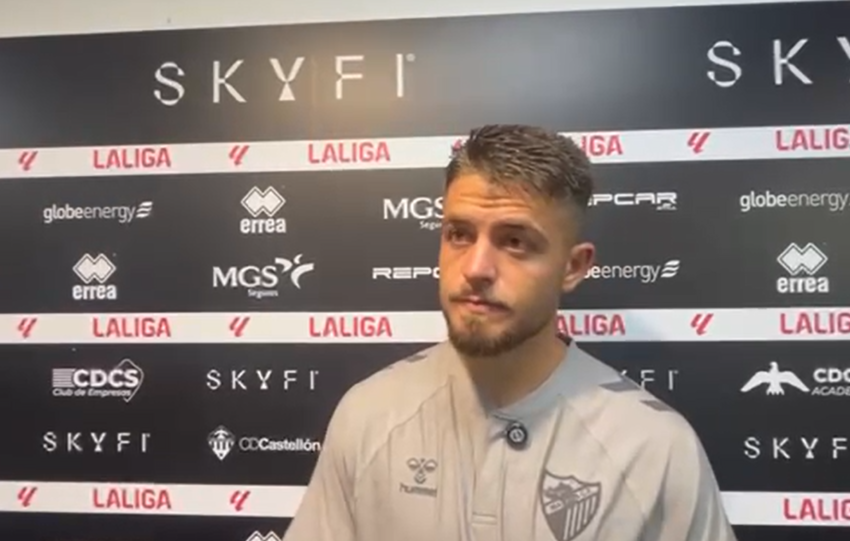 Dani Lorenzo atiende a los medios tras la derrota en Castellón