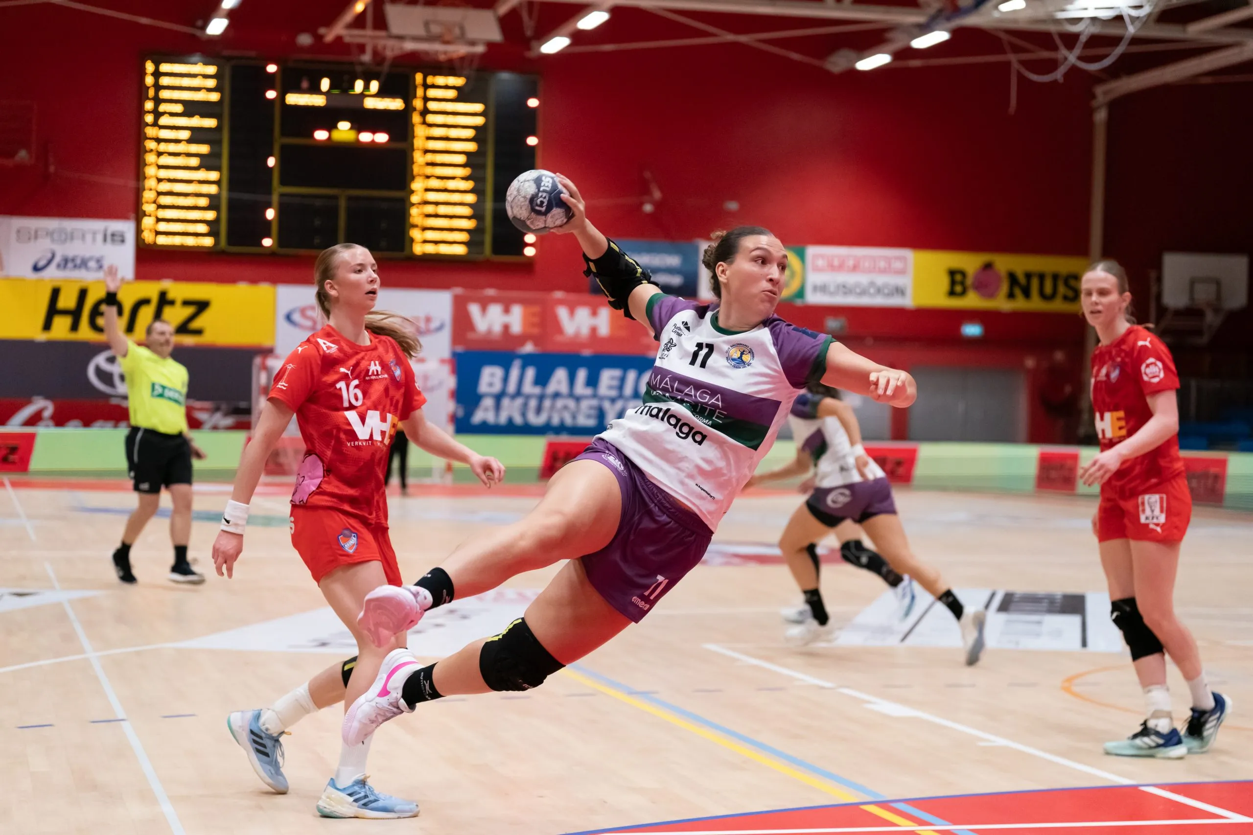 El Costa del Sol Málaga busca cerrar en Carranque su pase a octavos de la EHF European Cup