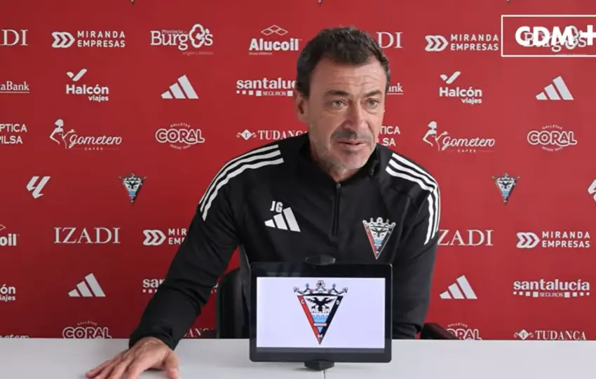 GALVÁN EN SALA DE PRENSA EN LA PREVIA DEL MÁLAGA CF VS MIRANDÉS