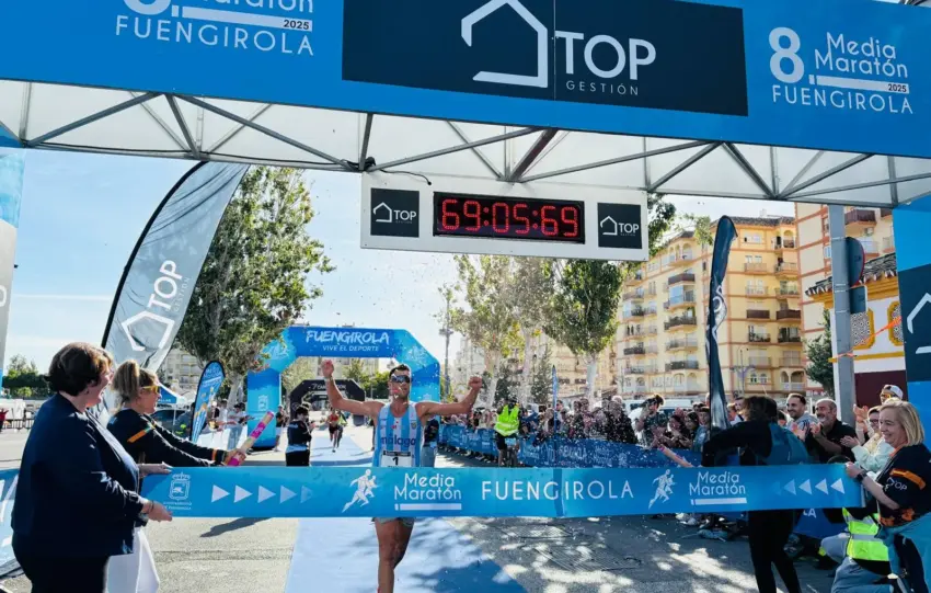 Alejandro Caña y Amanda Lanetoft se imponen en la VIII Media Maratón de Fuengirola