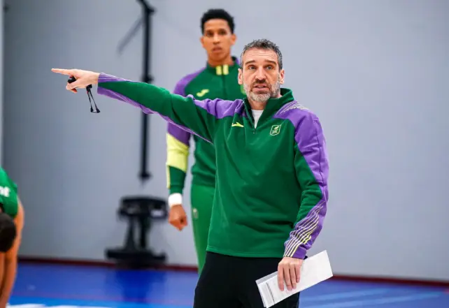 Ibon, sobre Castañeda: "Es jugador nuestro y vamos a intentar ayudarlo"