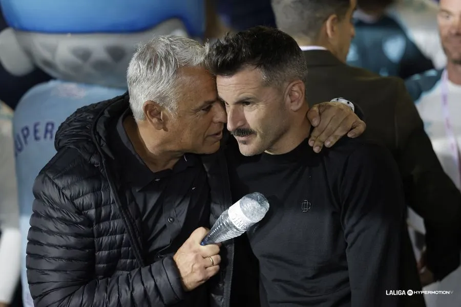 IVAN ANIA ECHA UN CABLE A PELLICER