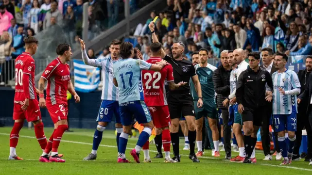 MANUEL CID ORELLANA, DE LA HISTORIA AL ESPERPENTO ARBITRAL EN EL MÁLAGA CF VS CÓRDOBA CF