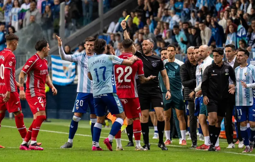 MANUEL CID ORELLANA, DE LA HISTORIA AL ESPERPENTO ARBITRAL EN EL MÁLAGA CF VS CÓRDOBA CF
