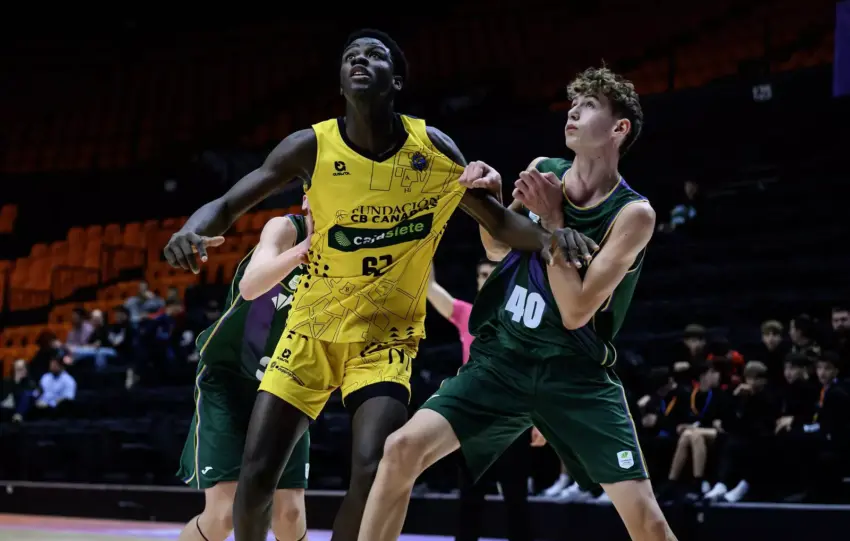 El Unicaja cae ante los canarios y buscará billete para la Minicopa en la repesca