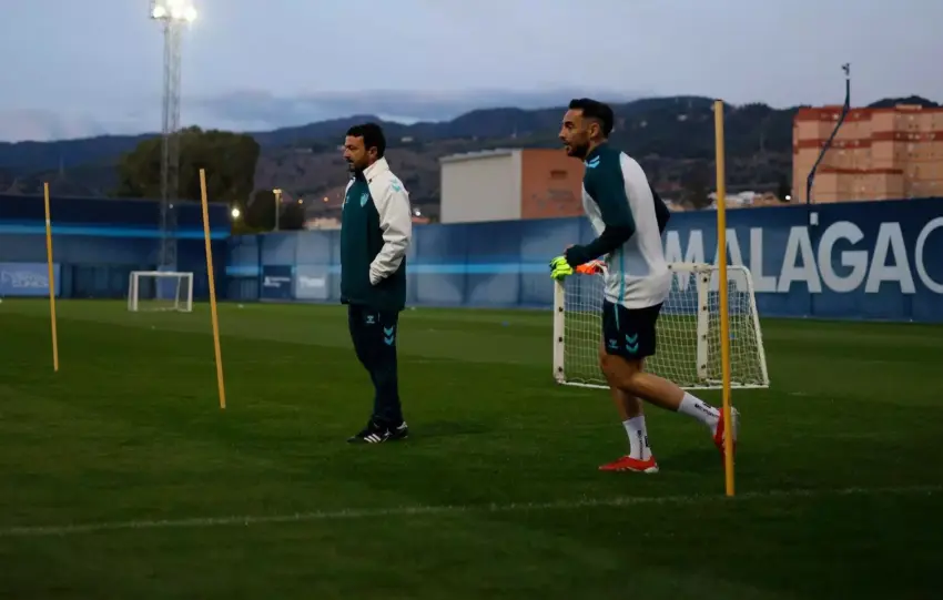Primer entrenamiento semanal del Málaga, previo a la 'era Funes'