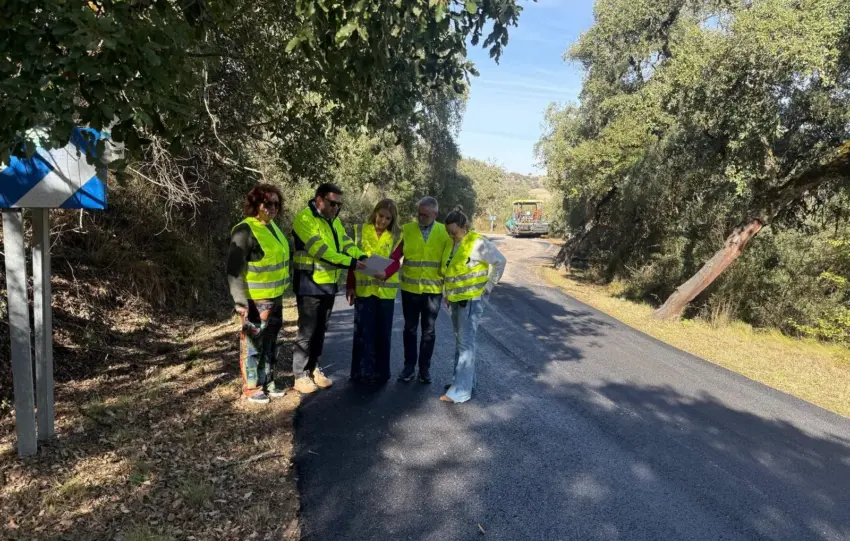 ARREGLO CARRETERA MONTEJAQUE