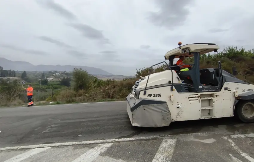 ASFALTADO CARRETERA ALHAURÍN 1