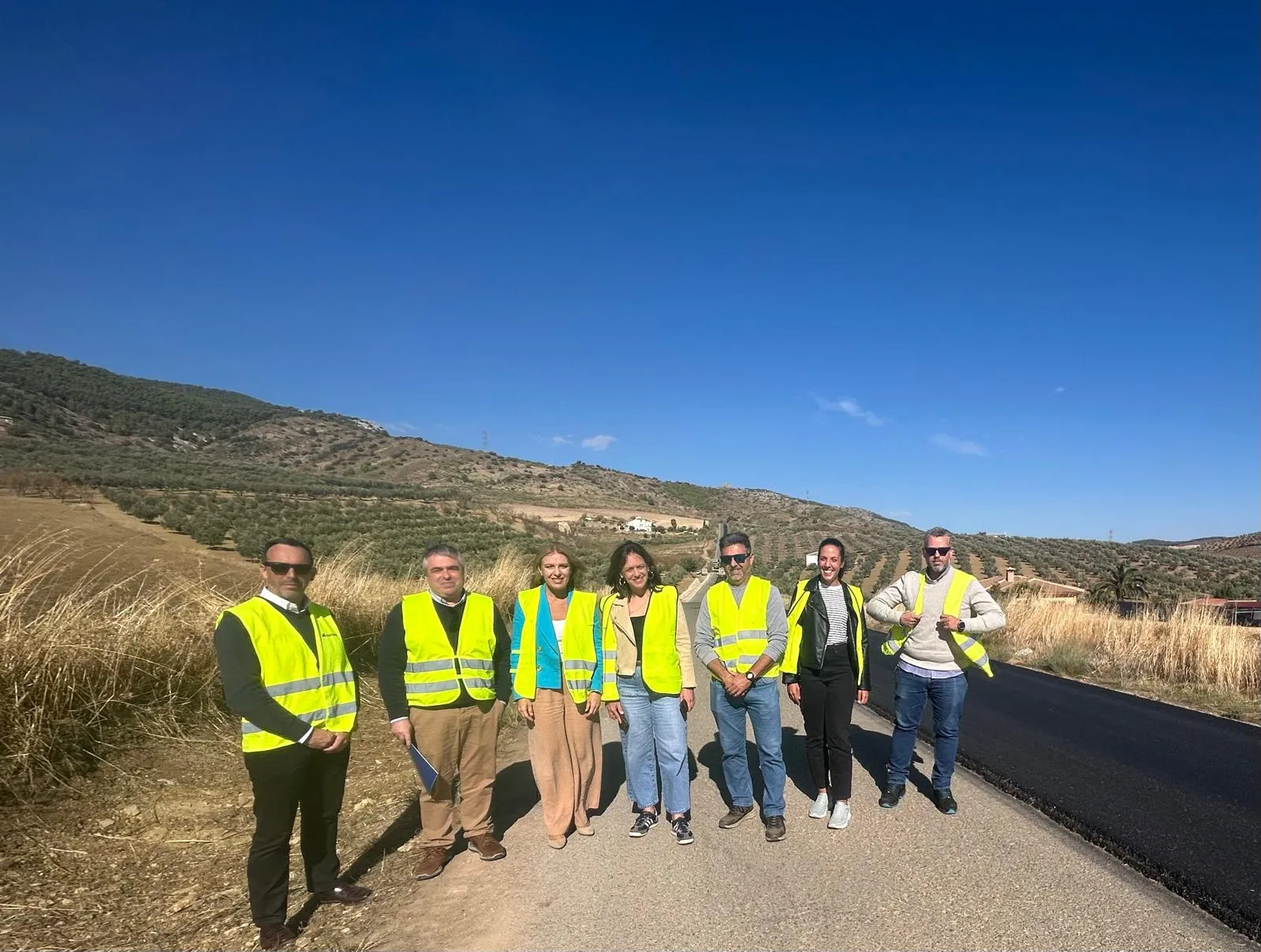 ASFALTADO CARRETERA EL BURGO SERRATO