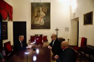 La Diputación invertirá ocho millones de euros en dos años en un plan para rehabilitar iglesias en pueblos pequeños de la provincia 1 el obispo. jose antonio satue. y el presidente de la diputacion. francisco salado 2 11zon