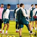 GALERÍA | El último entrenamiento del Málaga CF previo al CD Mirandés, en imágenes 3 Funes pasa lista para arrancar una exigente semana de doble partido
