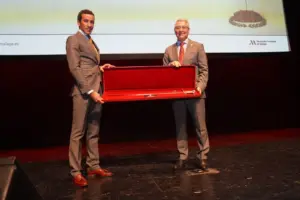 Salado afirma en la Gala de la Tauromaquia que la fiesta nacional necesita referentes “cercanos y accesibles” 3 gala de la tauromaquia 2025 c 11zon