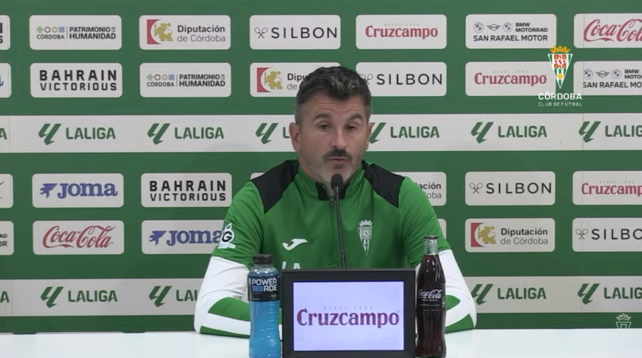 Iván Ania: "El murmullo de La Rosaleda puede condicionar al Málaga CF"