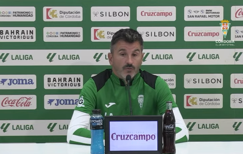 Iván Ania: "El murmullo de La Rosaleda puede condicionar al Málaga CF"