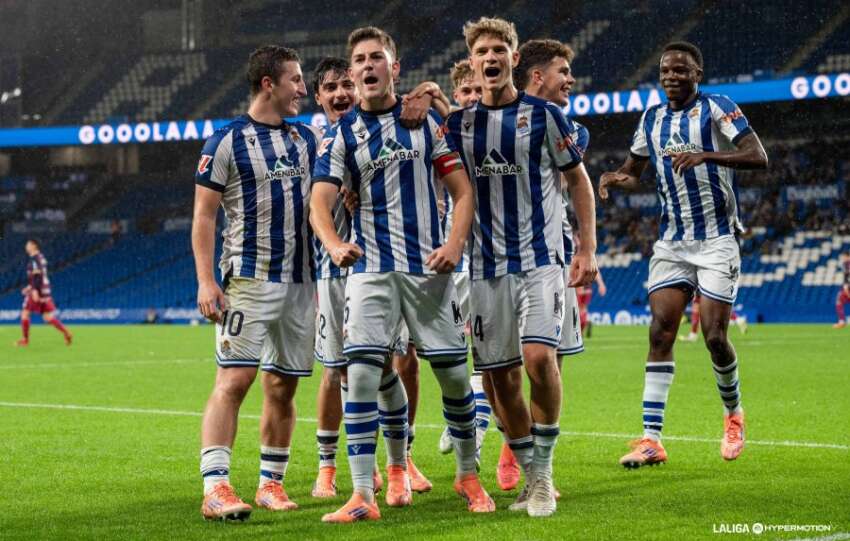 La Real Sociedad B gana y acerca al Málaga CF al descenso